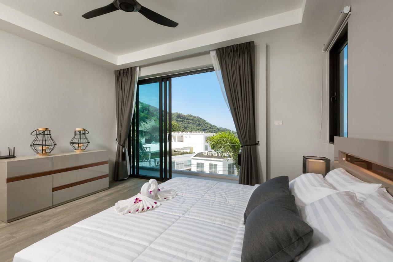 Twin Villas Seaview Kata Eksteriør billede